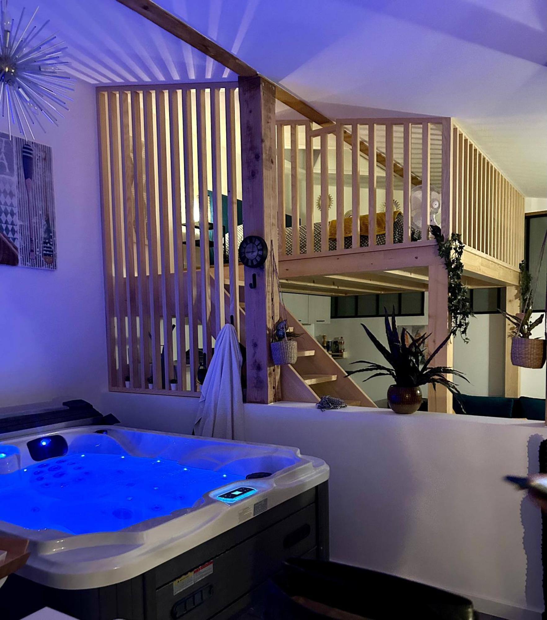SévrierLoft Avec Jacuzzi Et Terrasse Privesアパートメント エクステリア 写真